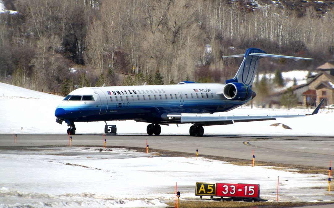 Fly Directly to these Colorado Ski Resorts with Airports Nearby