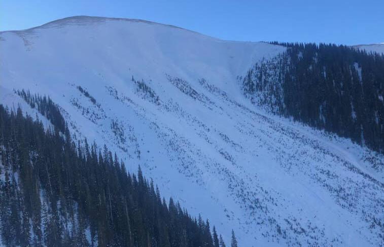 3 avalanche deaths spur warning of extreme danger in Colorado mountains